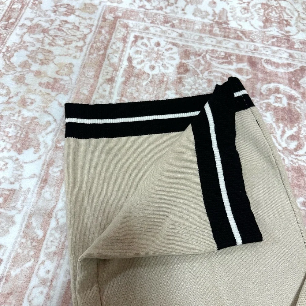 House Of Harlow Knit Pants W/ Black Trim - Picture 4 of 8